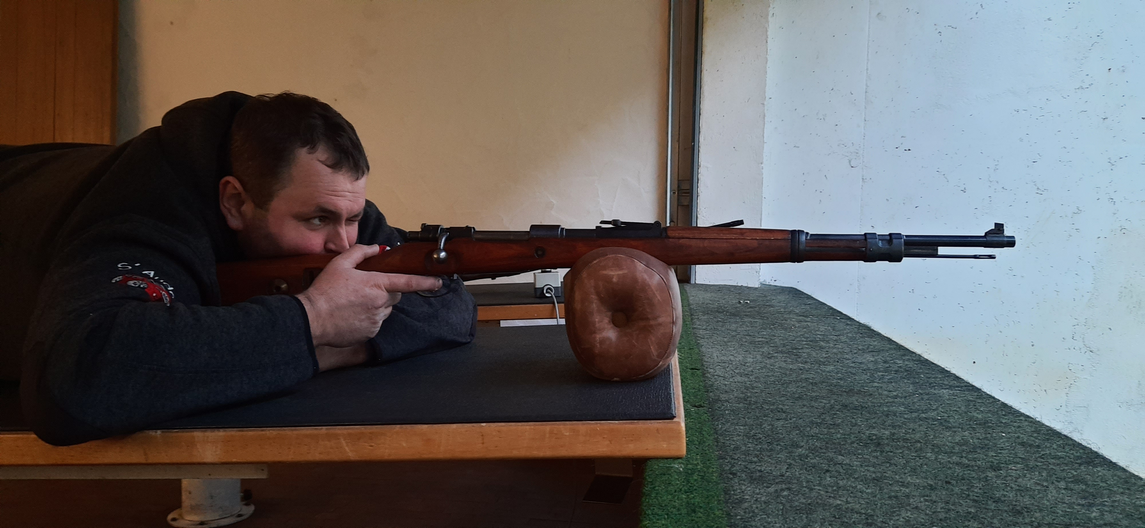 Steffen Kraiß mit Großkaliber